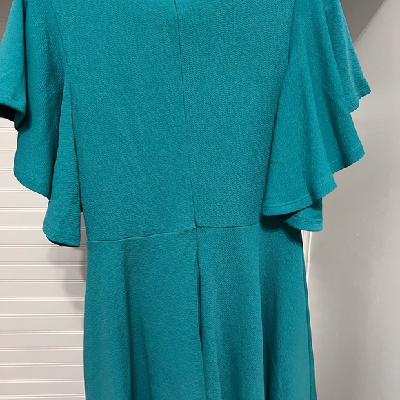 Teal flutter sleeve dress - Picture 3 of 4